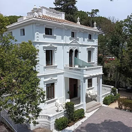 1893 Boutique